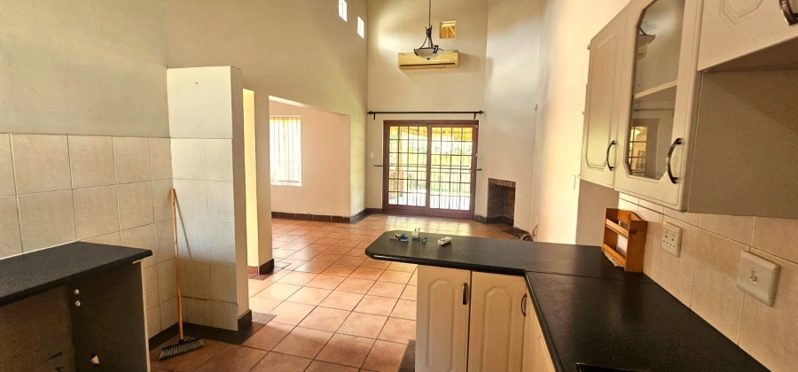 To Let 3 Bedroom Property for Rent in Waterval East North West